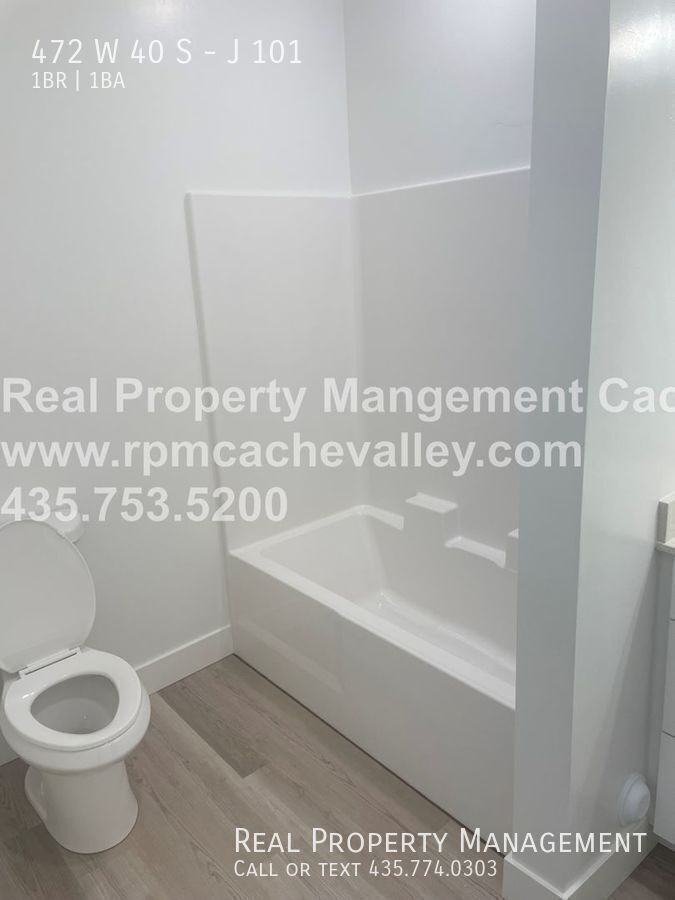 472 W 40 S #J101 - Photo 5 of 16