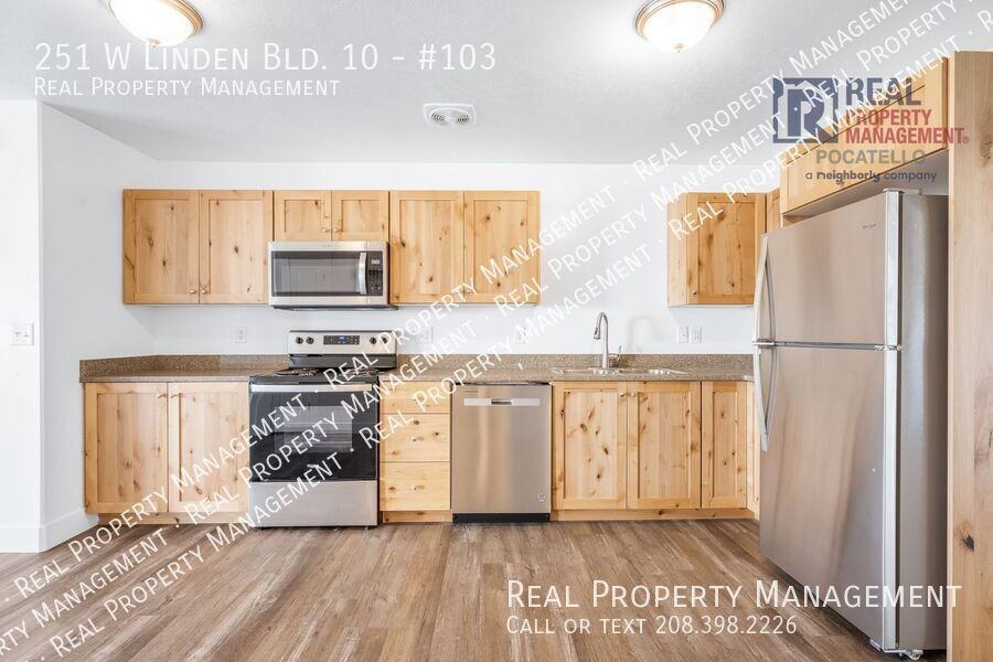 251 W Linden Ave Bldg 10 #103 - Photo 2 of 16