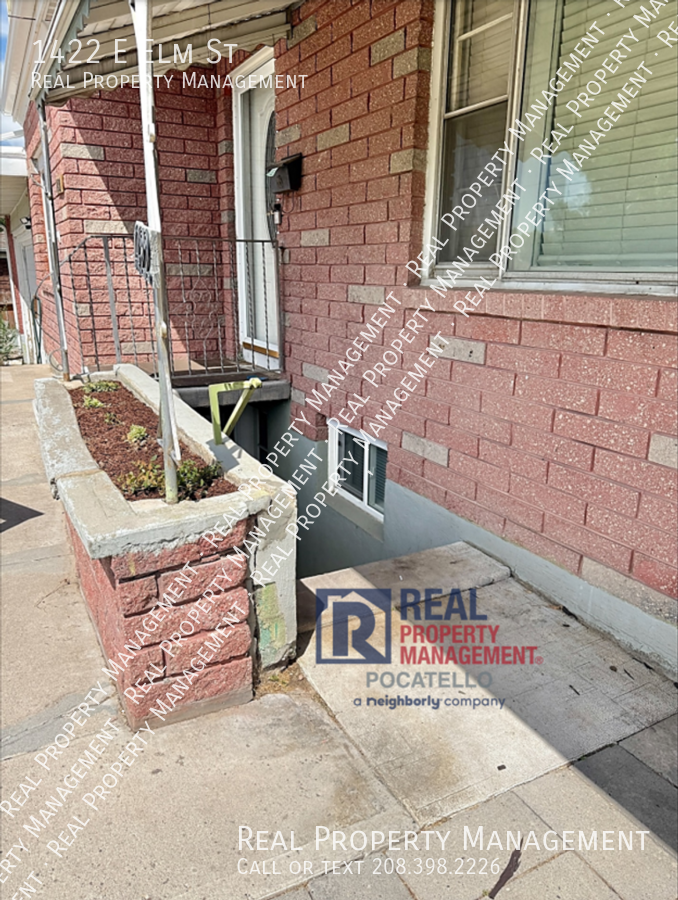 1422 E Elm St - Photo 2 of 17