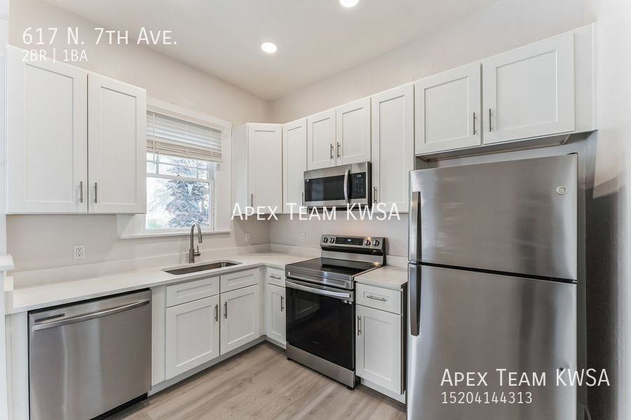 617 N 7th Ave - Photo 3 of 44