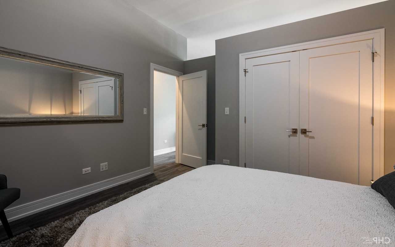 3220 N Lincoln Ave #405 - Photo 5 of 10