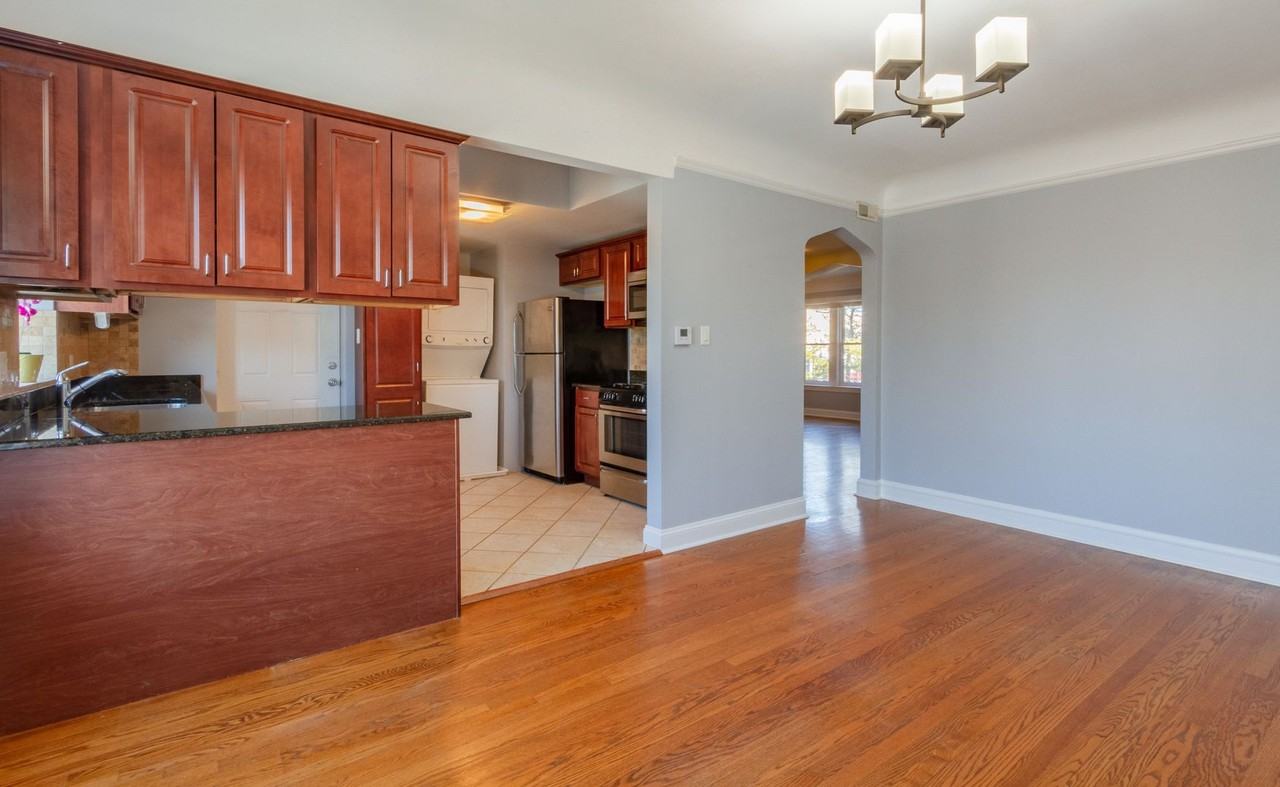 5726 N Mozart St #1A - Photo 4 of 15