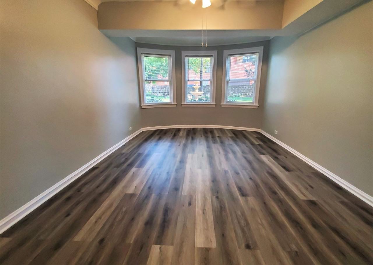 5724 N Mozart St - Photo 2 of 34