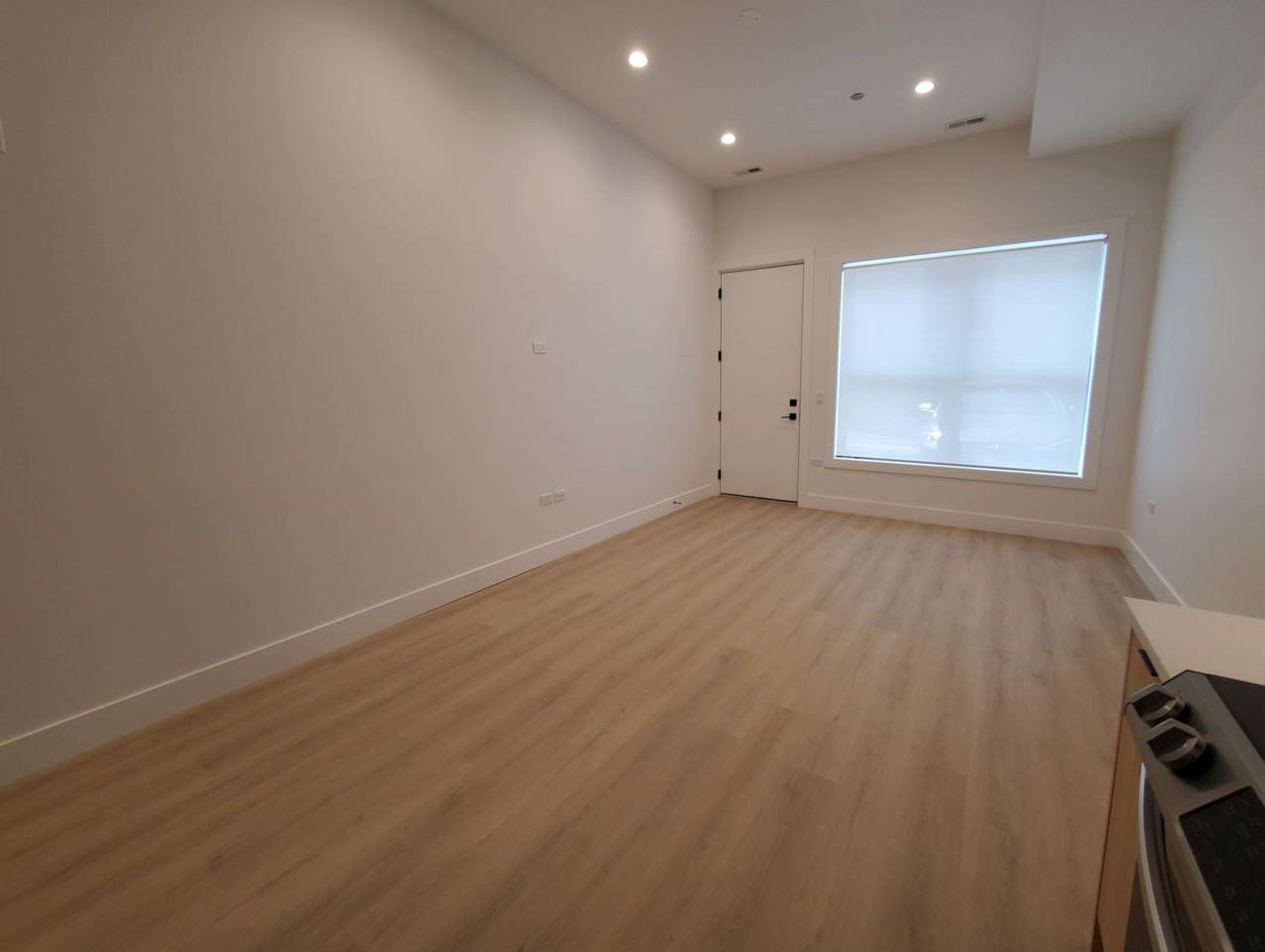 3322 N Halsted St #1R - Photo 3 of 22