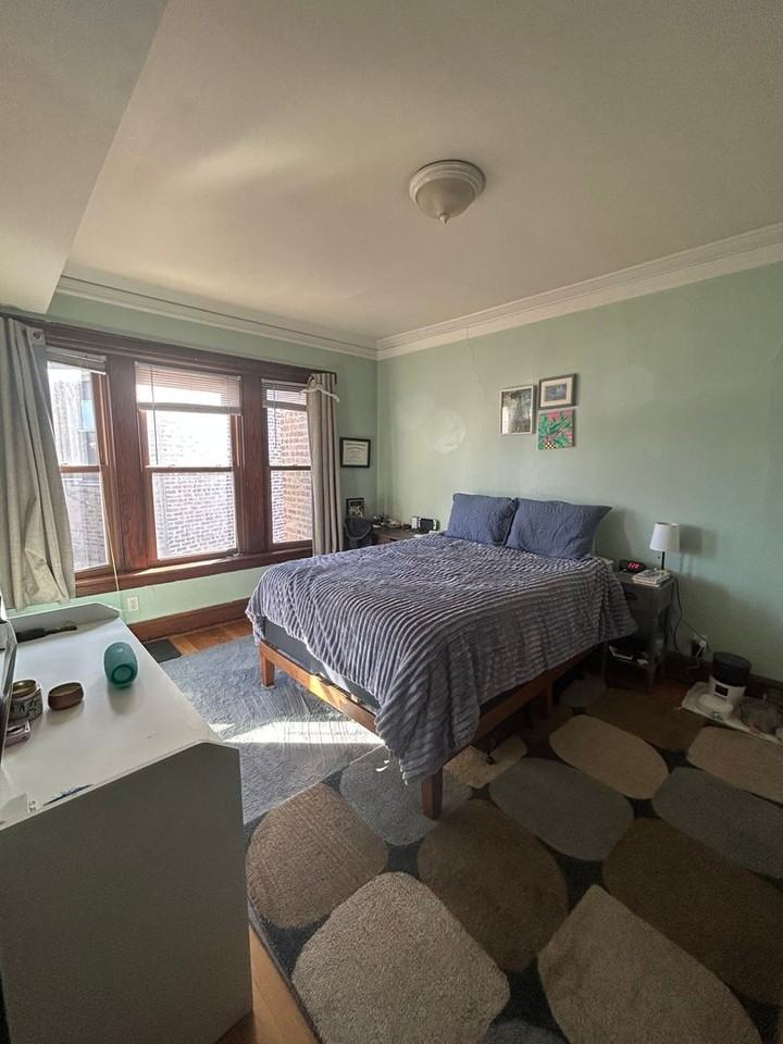 1931 W Larchmont Ave #3 - Photo 6 of 10