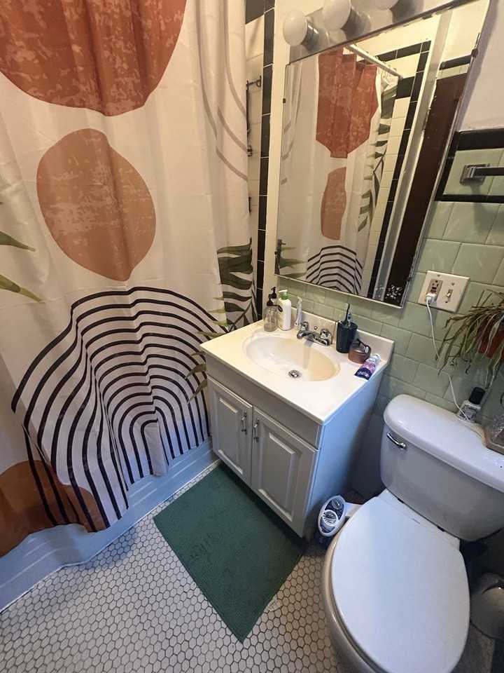 1931 W Larchmont Ave #3 - Photo 7 of 10