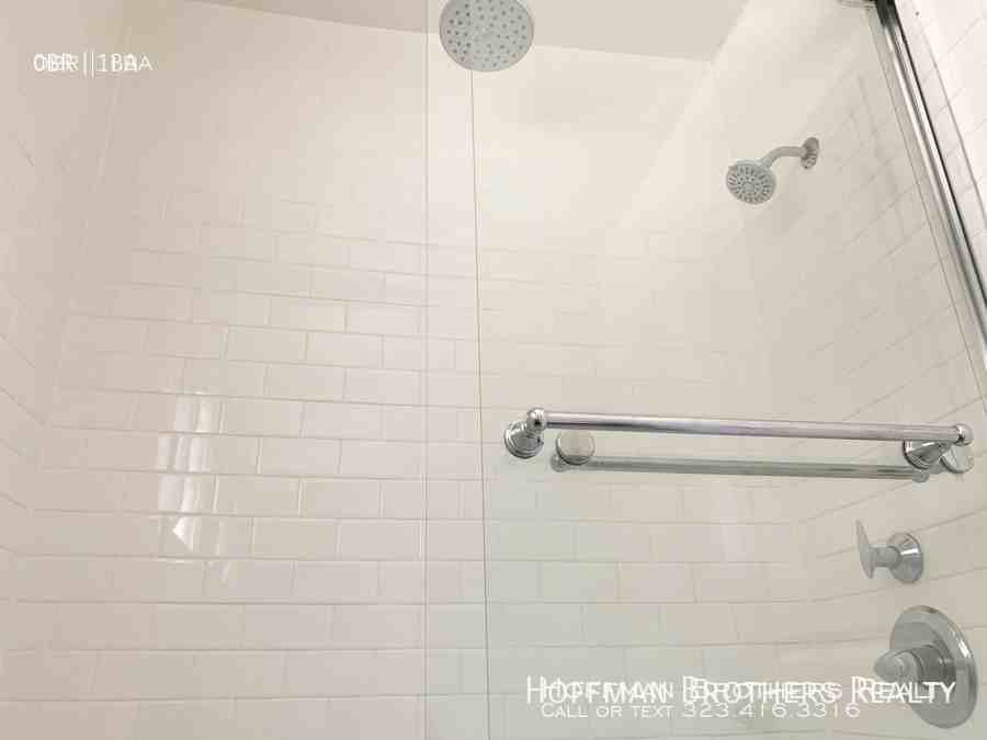 1031 S Westlake Ave #9 - Photo 3 of 5