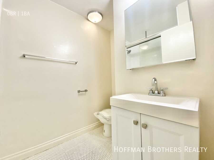 1134 N Ogden Dr #3 - Photo 6 of 6