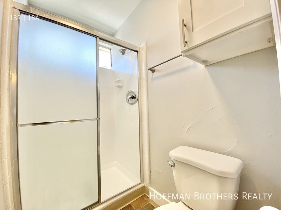 1911 W 2nd St #24 - Photo 7 of 8