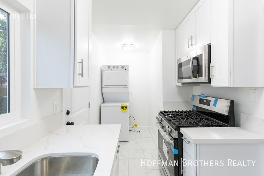 2632 1/2 Arvia St #A - Photo 3 of 6