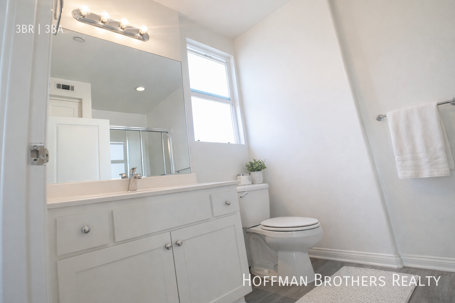 7395 W Manchester Ave #207 - Photo 6 of 7