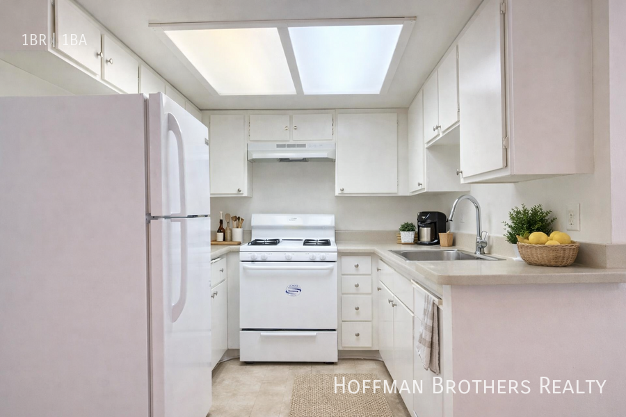 3130 Bagley Ave #102 - Photo 3 of 6