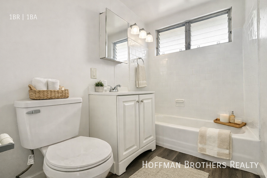 3718 Mentone Ave #11 - Photo 2 of 5