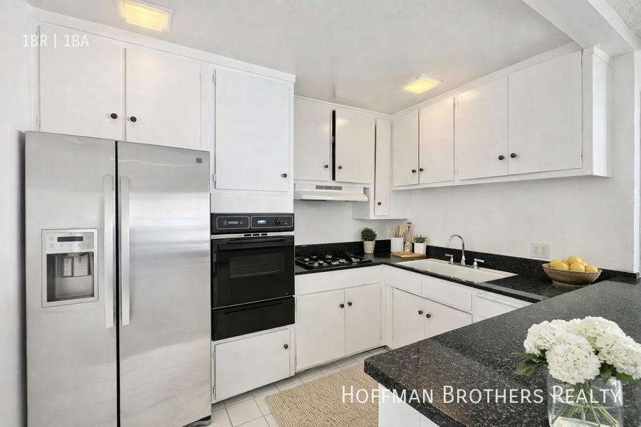 3718 Mentone Ave #11 - Photo 3 of 5