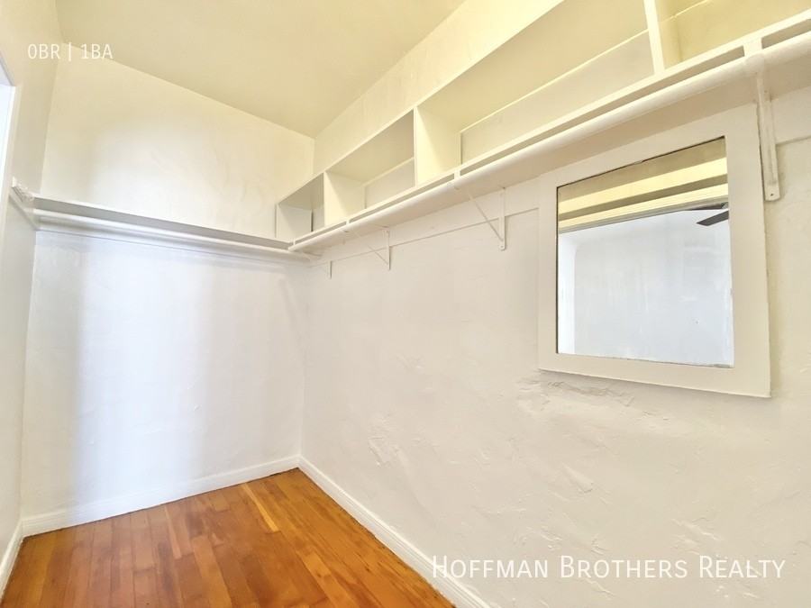 4846 Rosewood Ave #8 - Photo 7 of 8