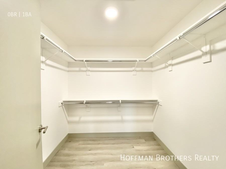 1534 Brockton Ave #410 - Photo 6 of 9