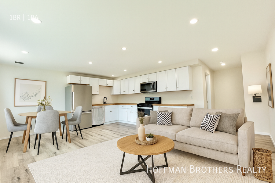 14615 Gilmore St #2 - Photo 3 of 8