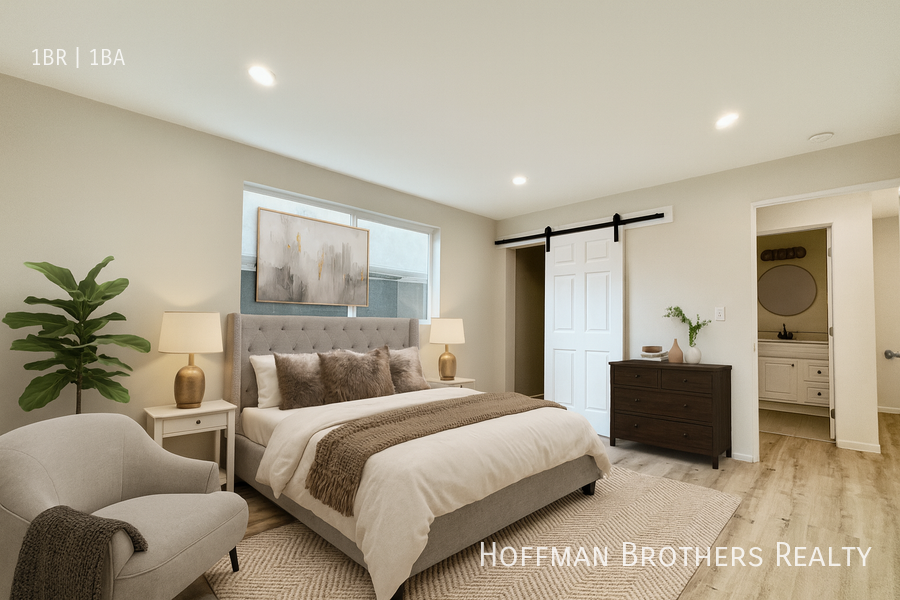 14615 Gilmore St #2 - Photo 4 of 8