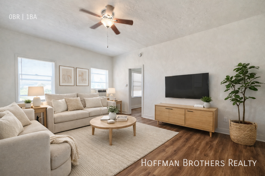 800 N Las Palmas Ave #101 - Photo 2 of 5