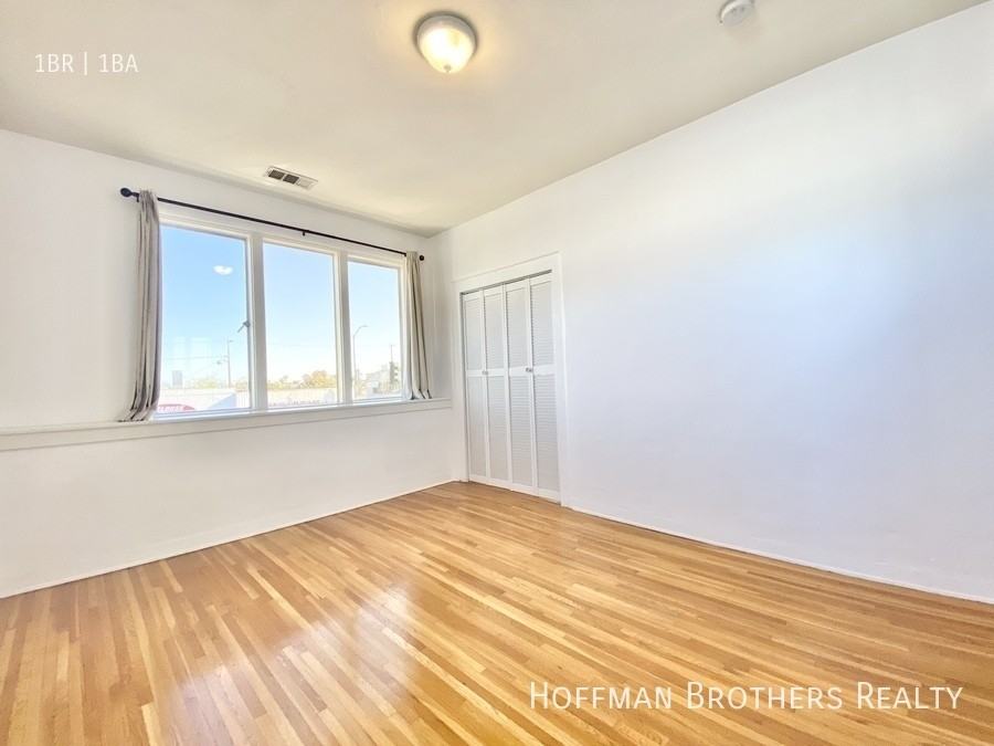 7575 Melrose Ave #3 - Photo 4 of 10