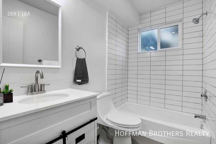 161 S Burlington Ave #1 - Photo 3 of 3