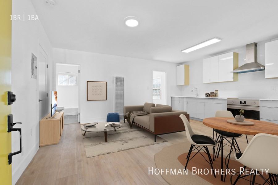 318 1/4 Columbia Ave - Photo 2 of 4