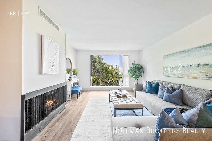 821 3rd St #308 - Photo 2 of 25