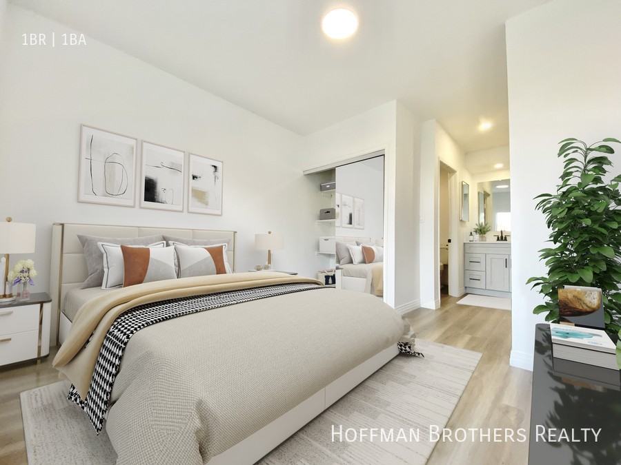 1240 S Bronson Ave #10 - Photo 5 of 16