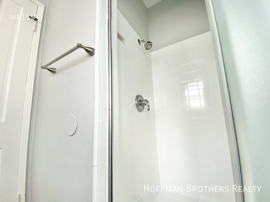 1133 S Westmoreland Ave #2 - Photo 7 of 7