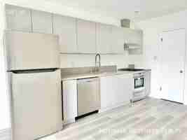 featured image of 318 S Mariposa Ave #9