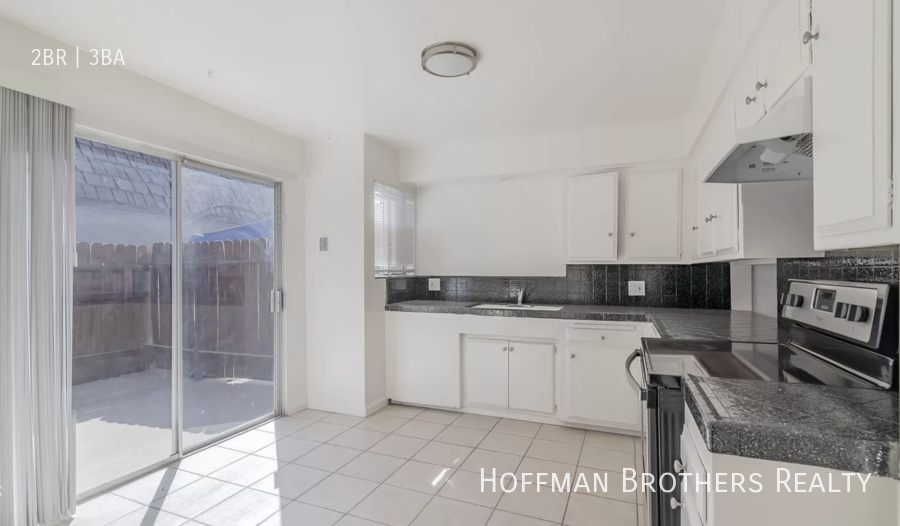 3616 Dana St #P - Photo 4 of 17