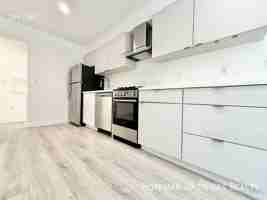 featured image of 564 N Kenmore Ave #2