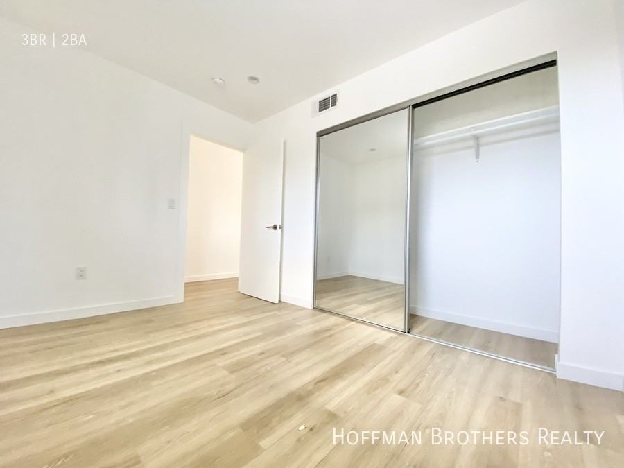 233 Rosemont Ave #8 - Photo 6 of 13