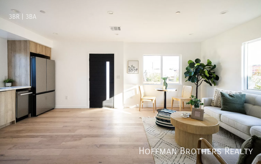 2681 Roseview Ave - Photo 4 of 21