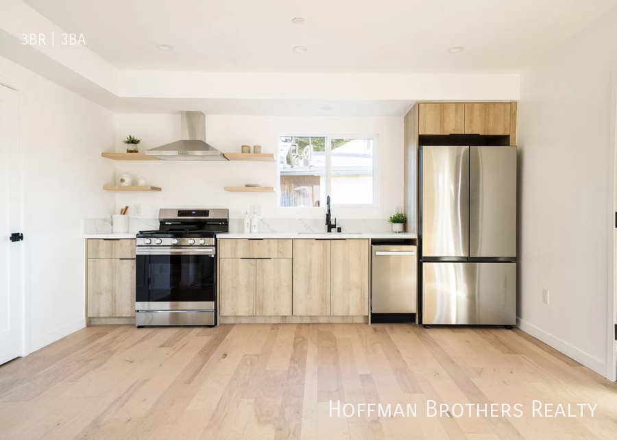 2681 Roseview Ave - Photo 5 of 21