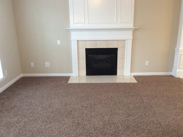 6046 Creekview Ct - Photo 3 of 11