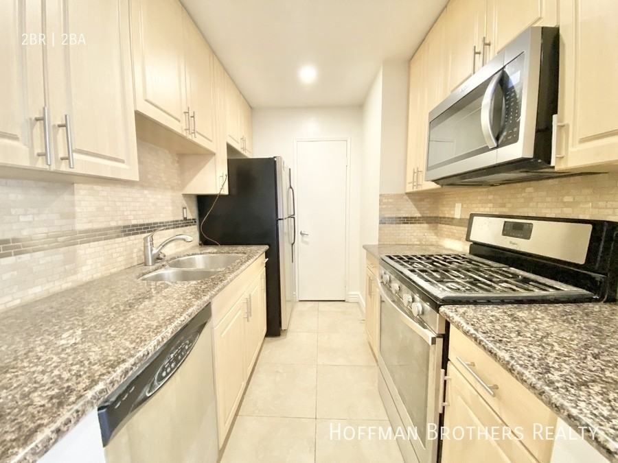 8569 Burton Way #101 - Photo 4 of 13