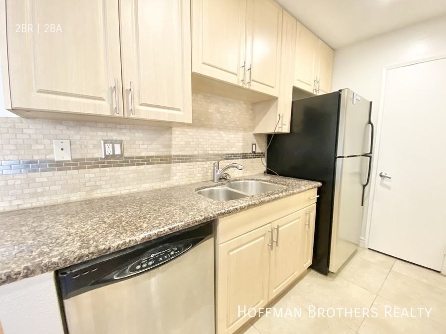 8569 Burton Way #101 - Photo 6 of 13