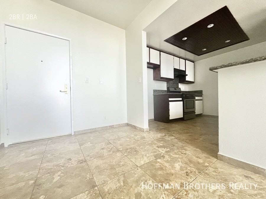 945 N Serrano Ave #109 - Photo 2 of 16