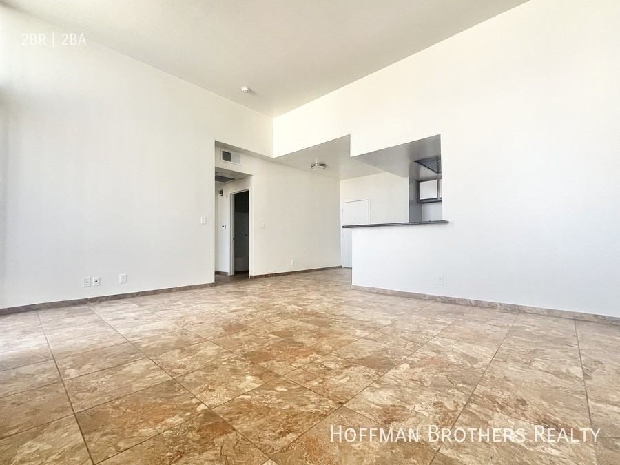 945 N Serrano Ave #109 - Photo 3 of 16