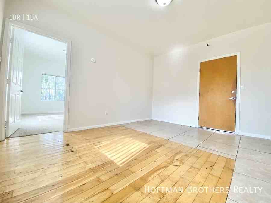 758 S Carondelet St #108 - Photo 6 of 10