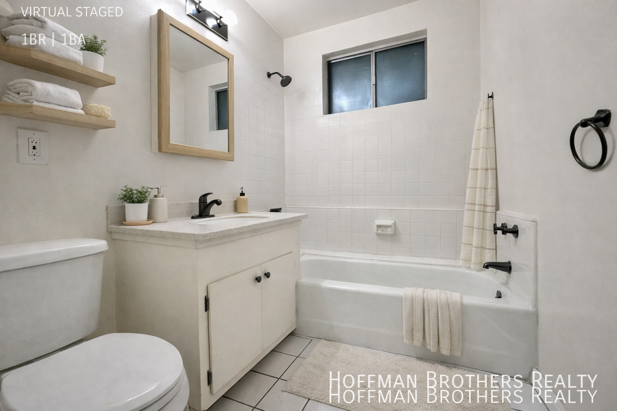 1036 N Crescent Heights Blvd #6 - Photo 5 of 6