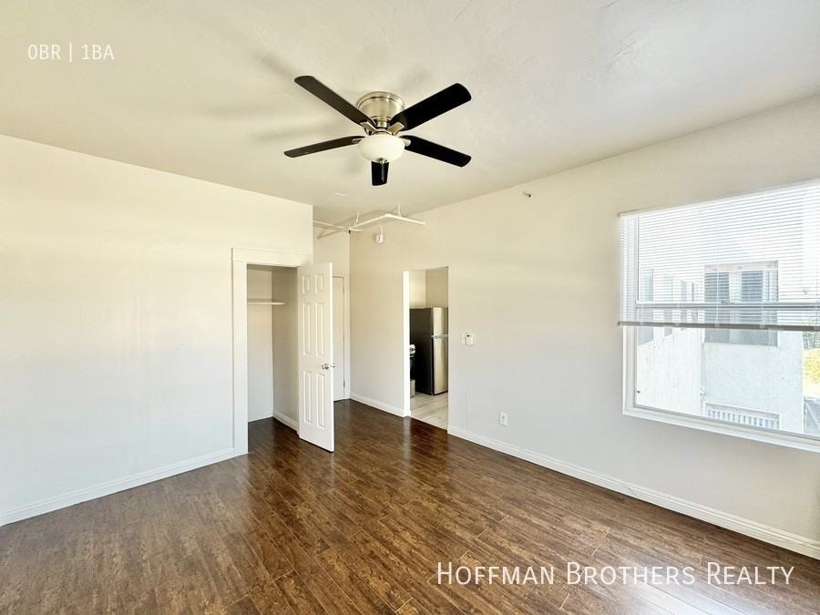 1318 S Pacific Ave #15 - Photo 4 of 7