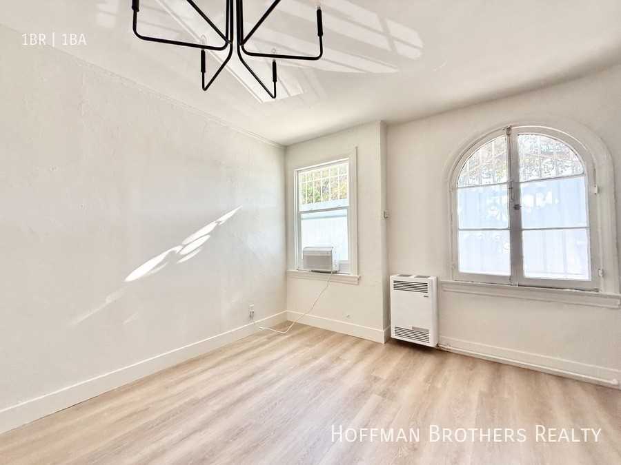 300 N Bonnie Brae St #103 - Photo 4 of 8