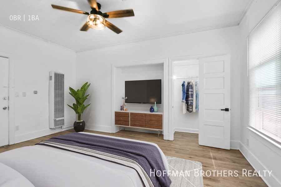 1344 W 4th St #29 - Photo 6 of 11