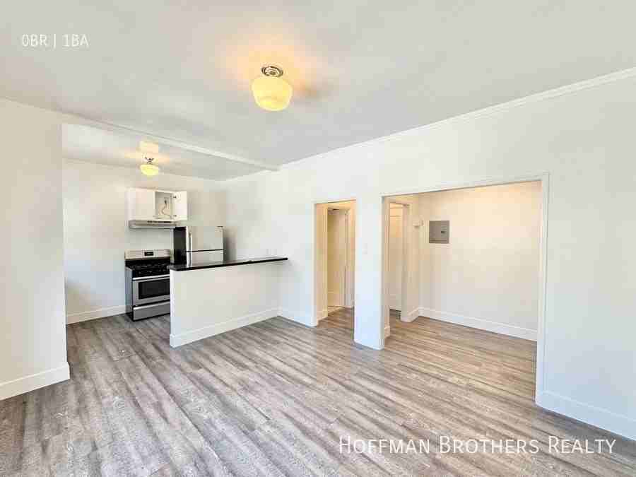 859 S New Hampshire Ave #108 - Photo 3 of 9