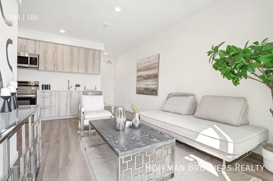 224 N Alvarado St #404 - Photo 5 of 17