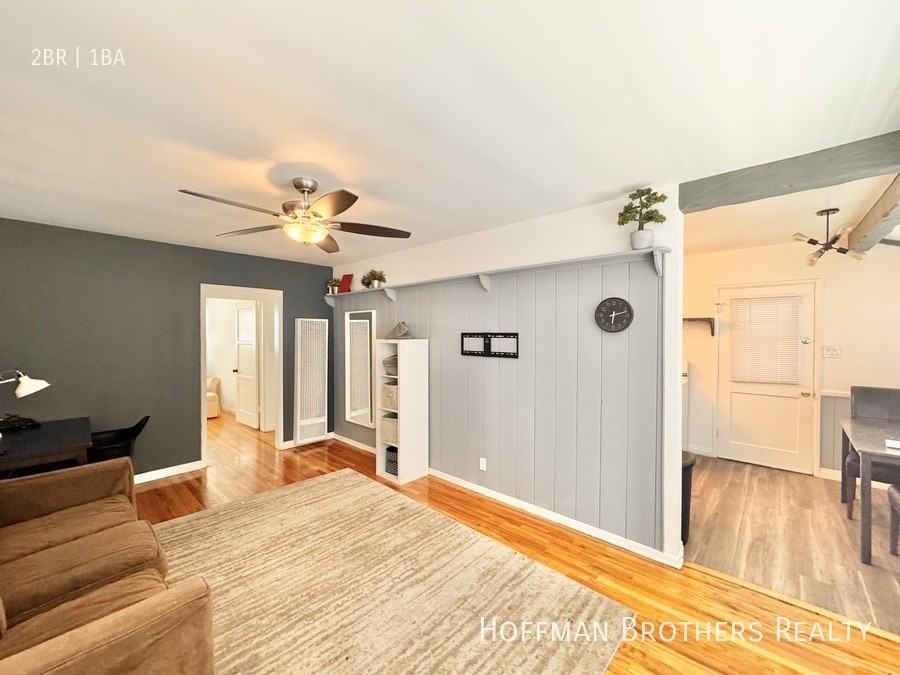 12429 Chandler Blvd - Photo 3 of 11