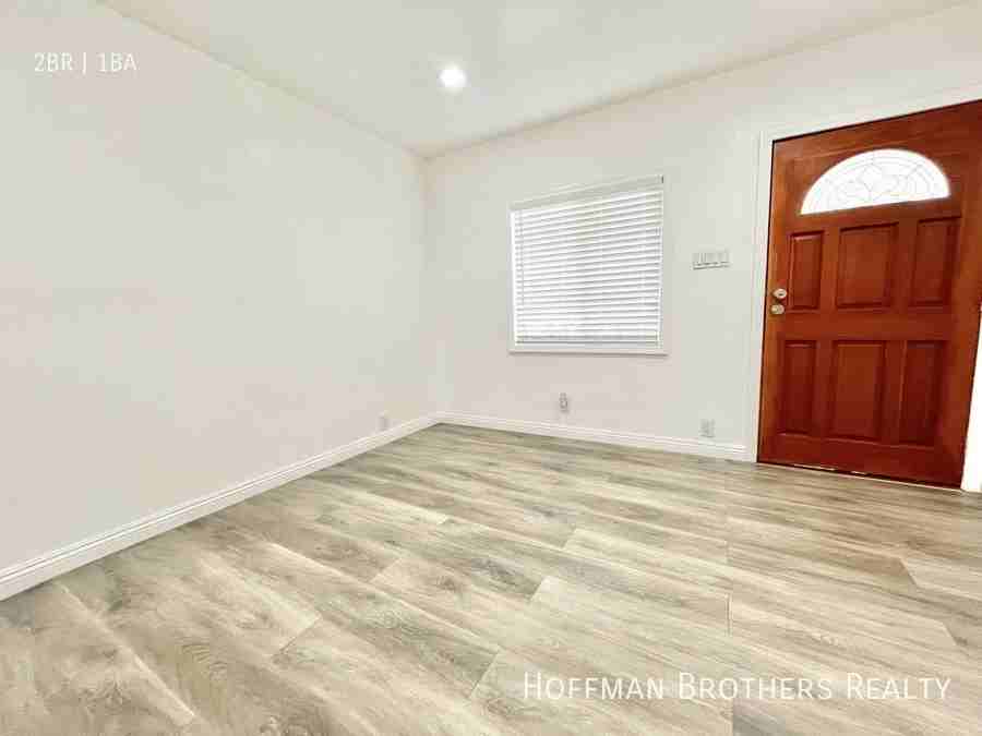 2702 W Avenue 31 - Photo 4 of 7