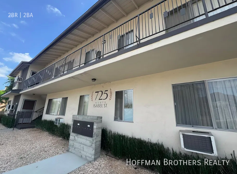 725 N Isabel St #8 - Photo 5 of 7